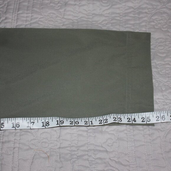 Athleta Tribeca Utility Crop Size 2 - Picture 6 of 9